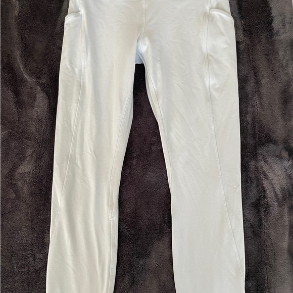 lululemon Align™ HR Pant 25" *Pockets size 6 - Picture 2 of 3